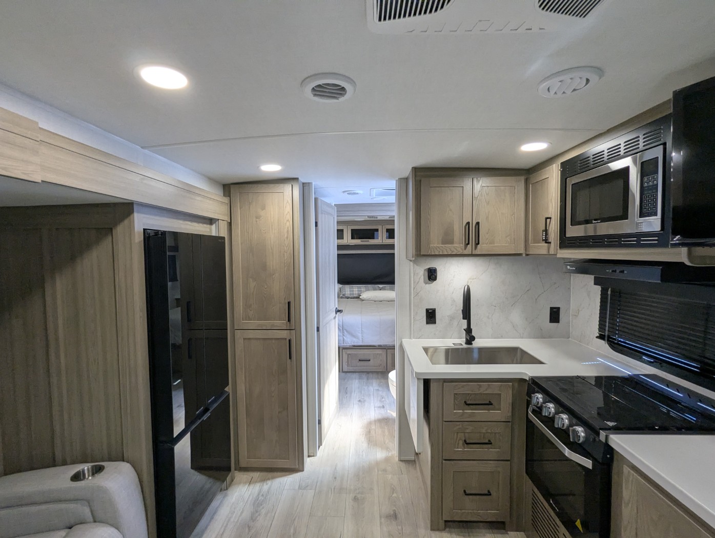 2027 Forest River Rockwood Ultra Lite 2618RD - Image 15