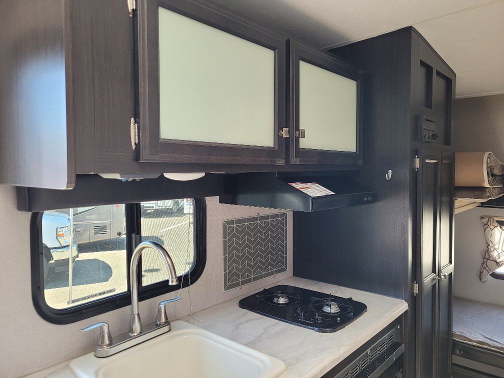 2019 Venture RV Sonic Lite SL169VBH - Image 7