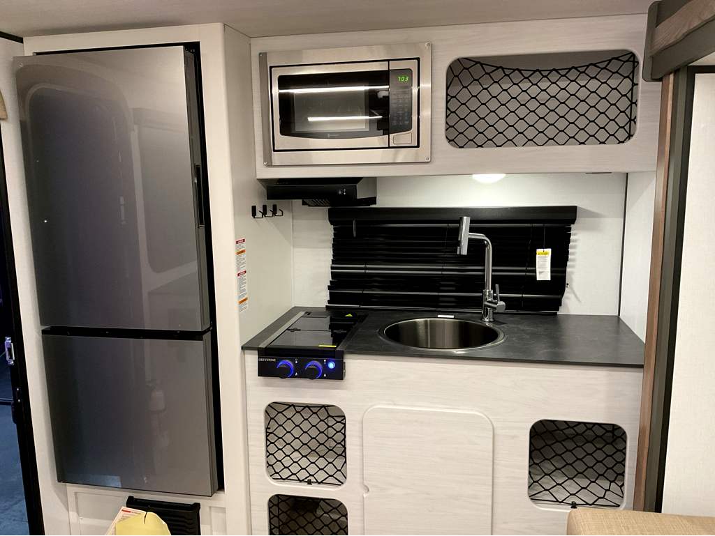 2026 KEYSTONE RV SPROUT 19 RKS - Image 7