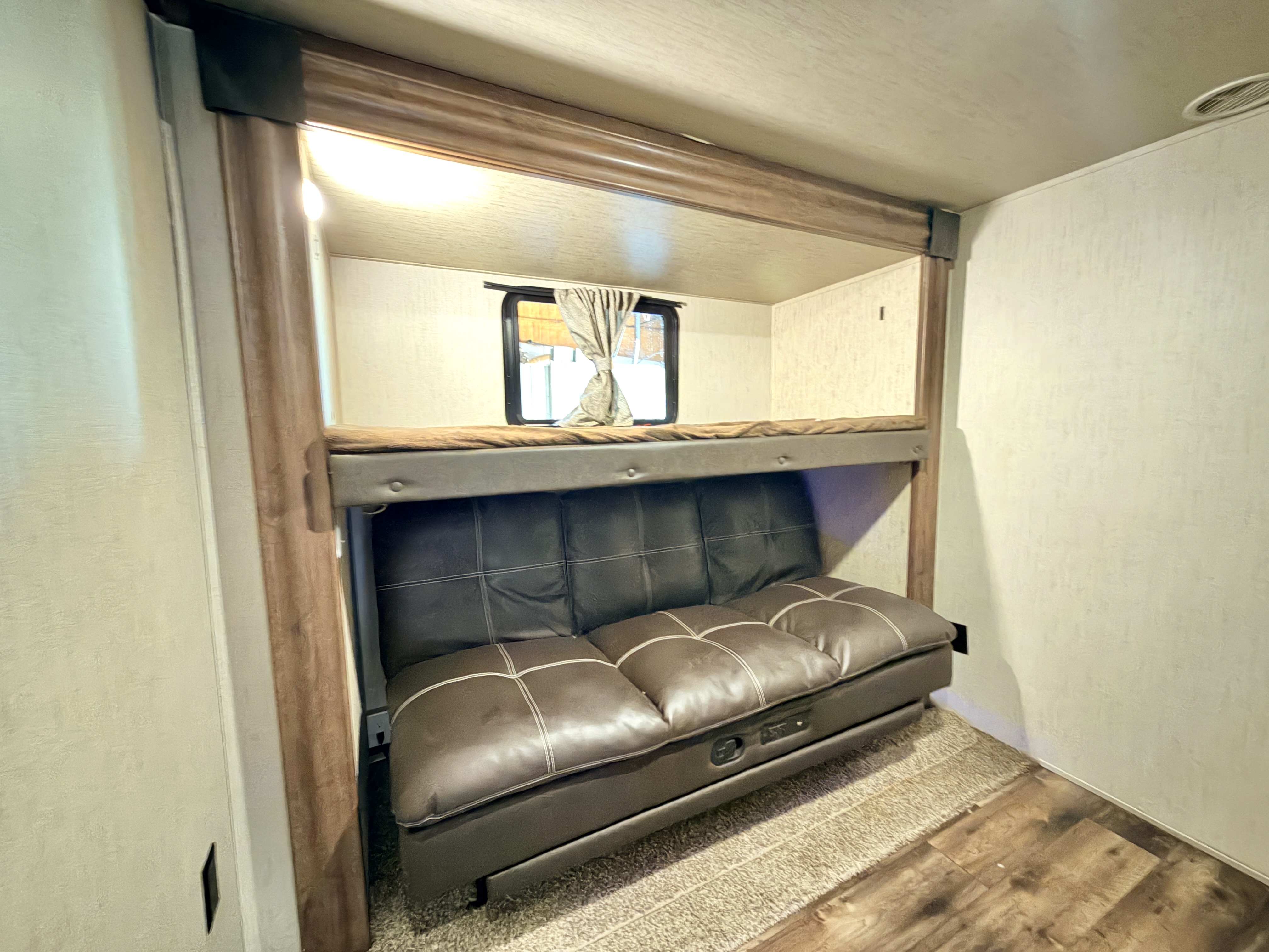 2020 Forest River Sandpiper 372LOK - Image 15