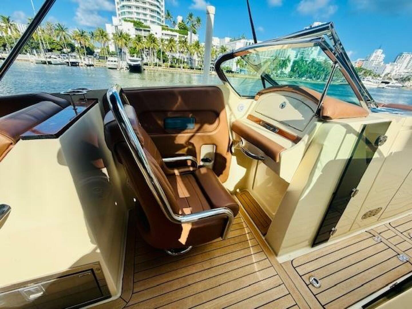 2015 Chris-Craft Launch 32 - Image 32