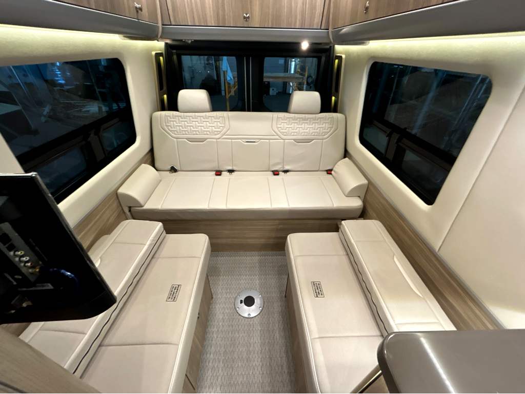 2027 AIRSTREAM INTERSTATE 24GL - Image 25