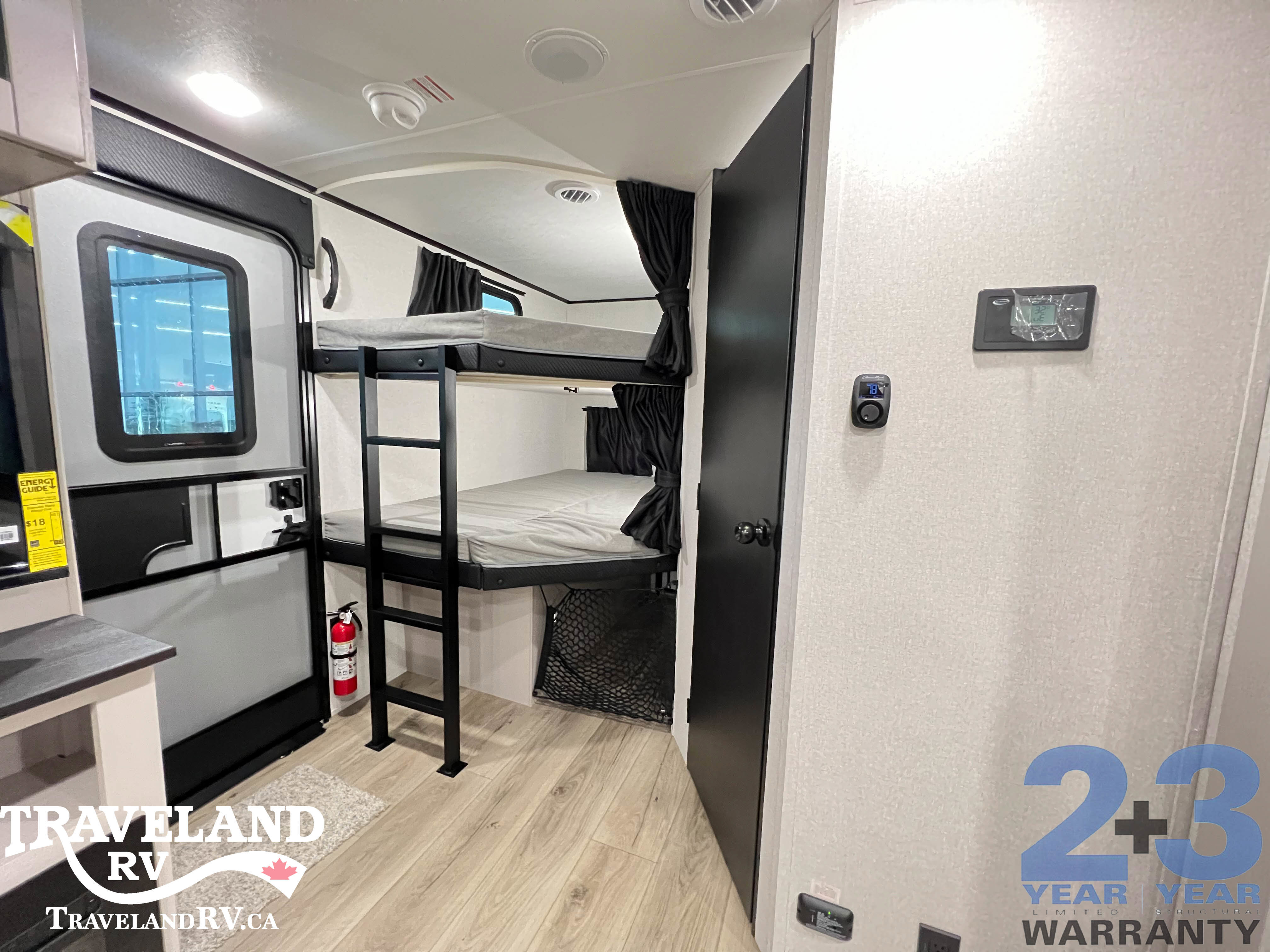 2026 Jayco Jay Feather 27BH - Image 25