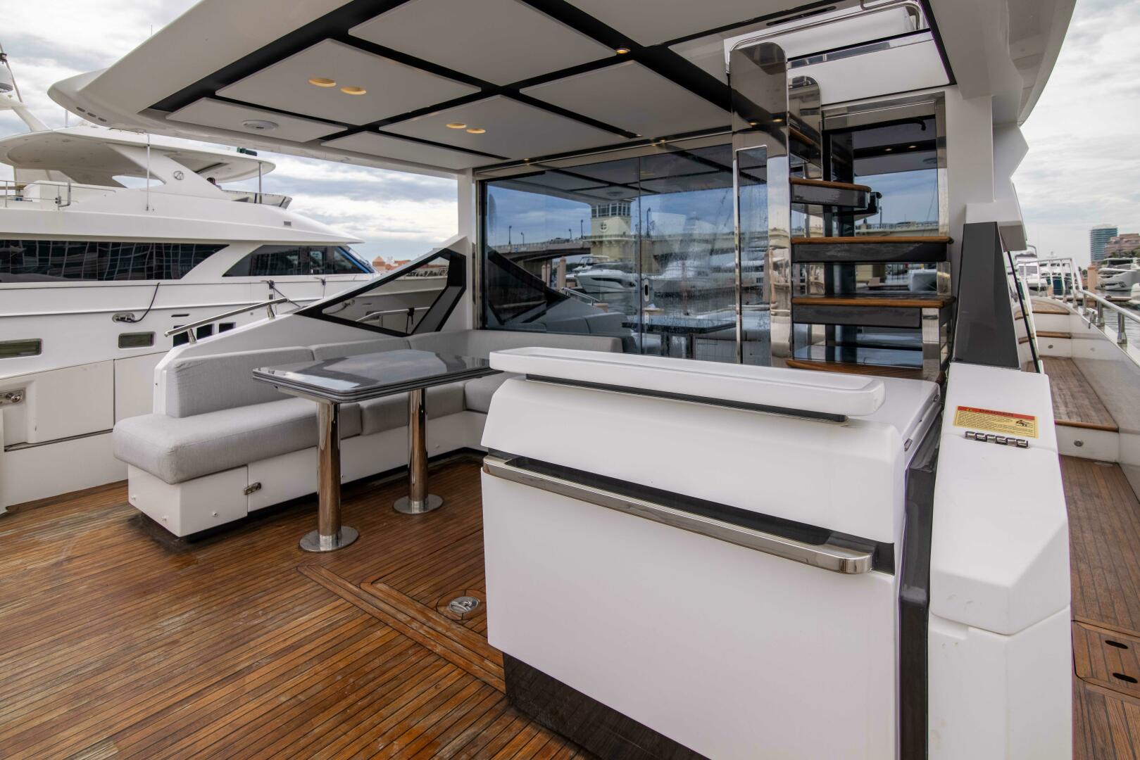 2019 Azimut S7 - Image 5