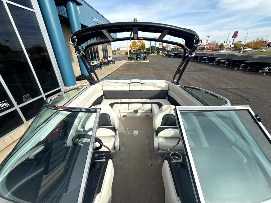 2015 Crownline 235SS - Image 25
