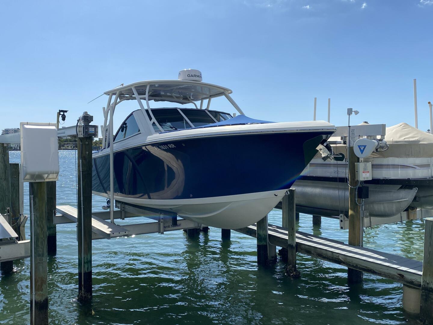 2018 Sailfish 275 Dual Console - Image 7