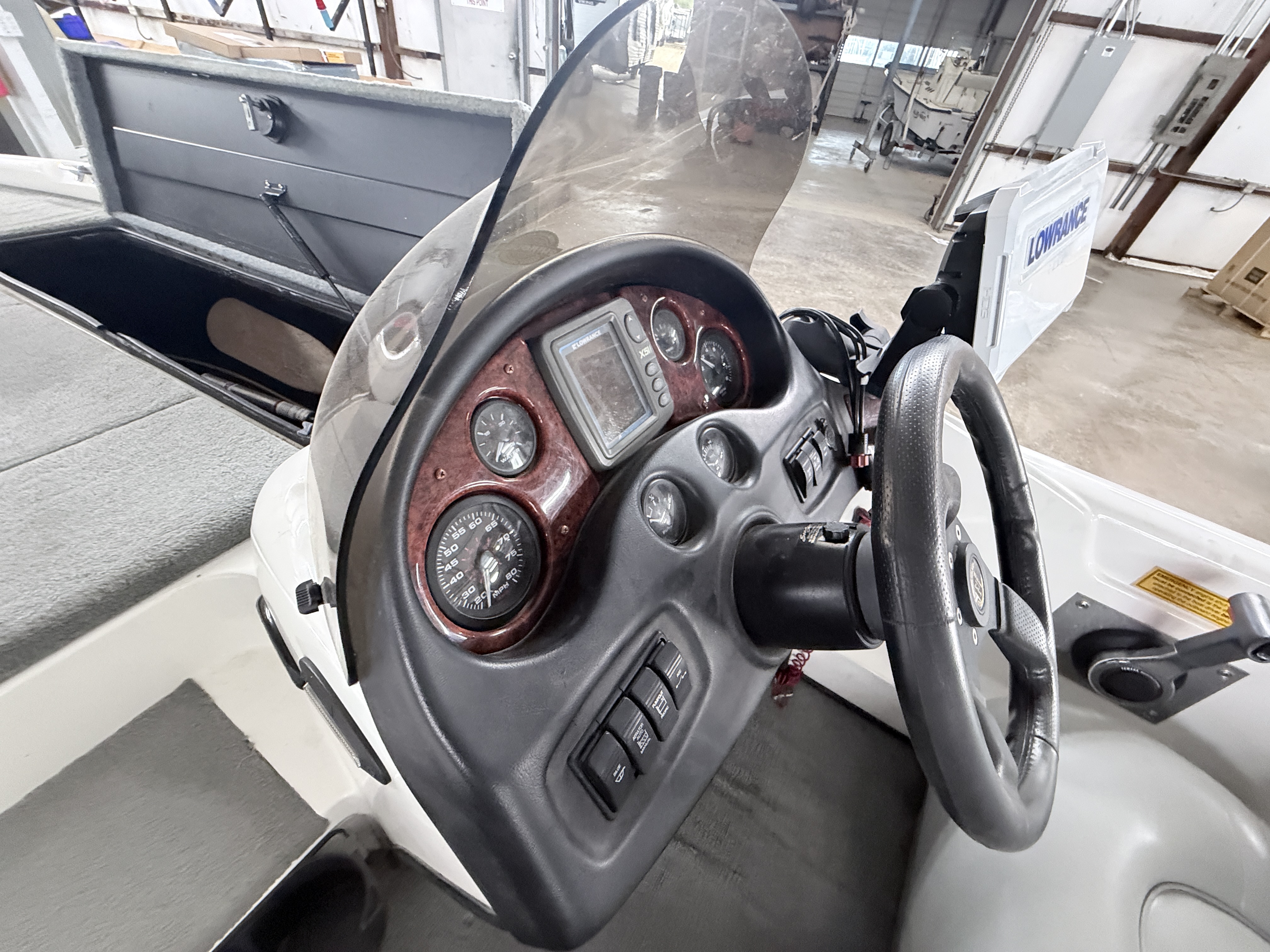 2003 TRITON 2003 TR-186DC - Image 12