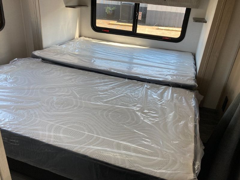 2026 Forest River Sunseeker LE 2250SLEF - Image 27