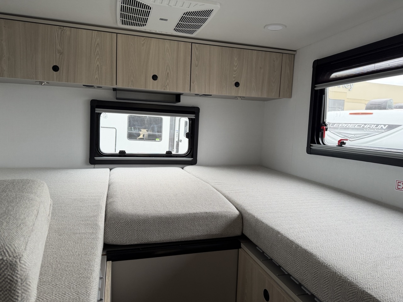 2026 Entegra Coach Condor 23S - Image 12