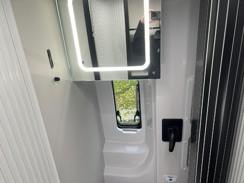 2026 Grand Design Lineage Series VT LVT1 - Image 15