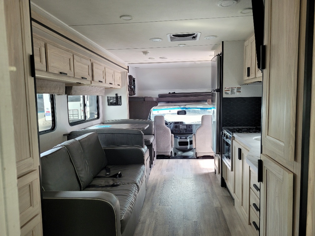 2024 Forest River Sunseeker LE 2550DSLE - Image 19