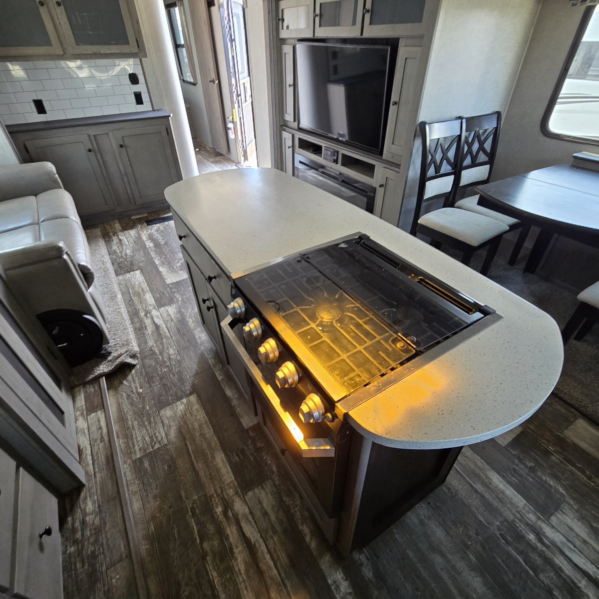 2019 Keystone Outback 300ML - Image 16