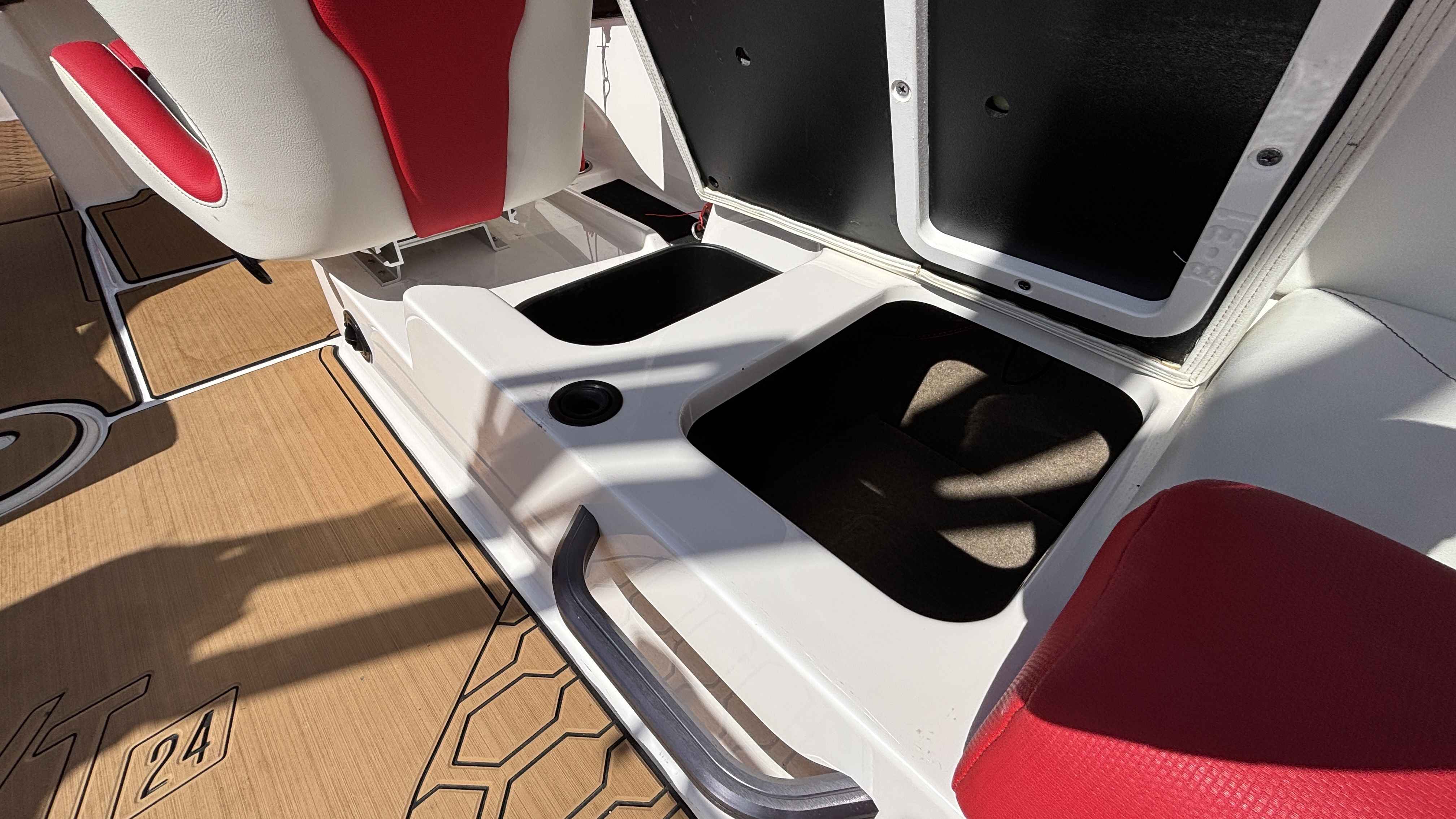2023 MasterCraft NXT24 - Image 30