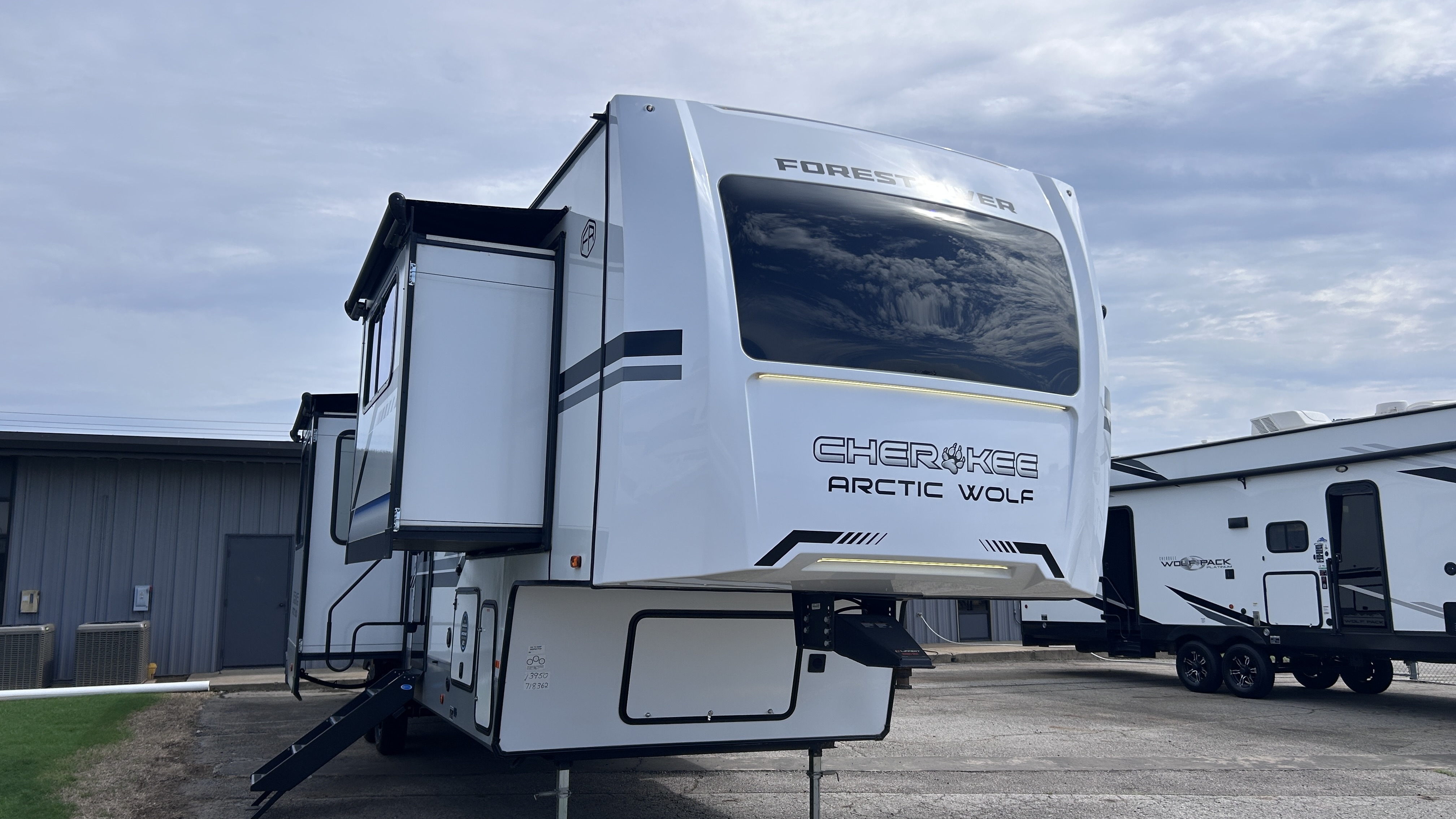 2025 Forest River ARCTIC WOLF 3950SUITE - Image 1