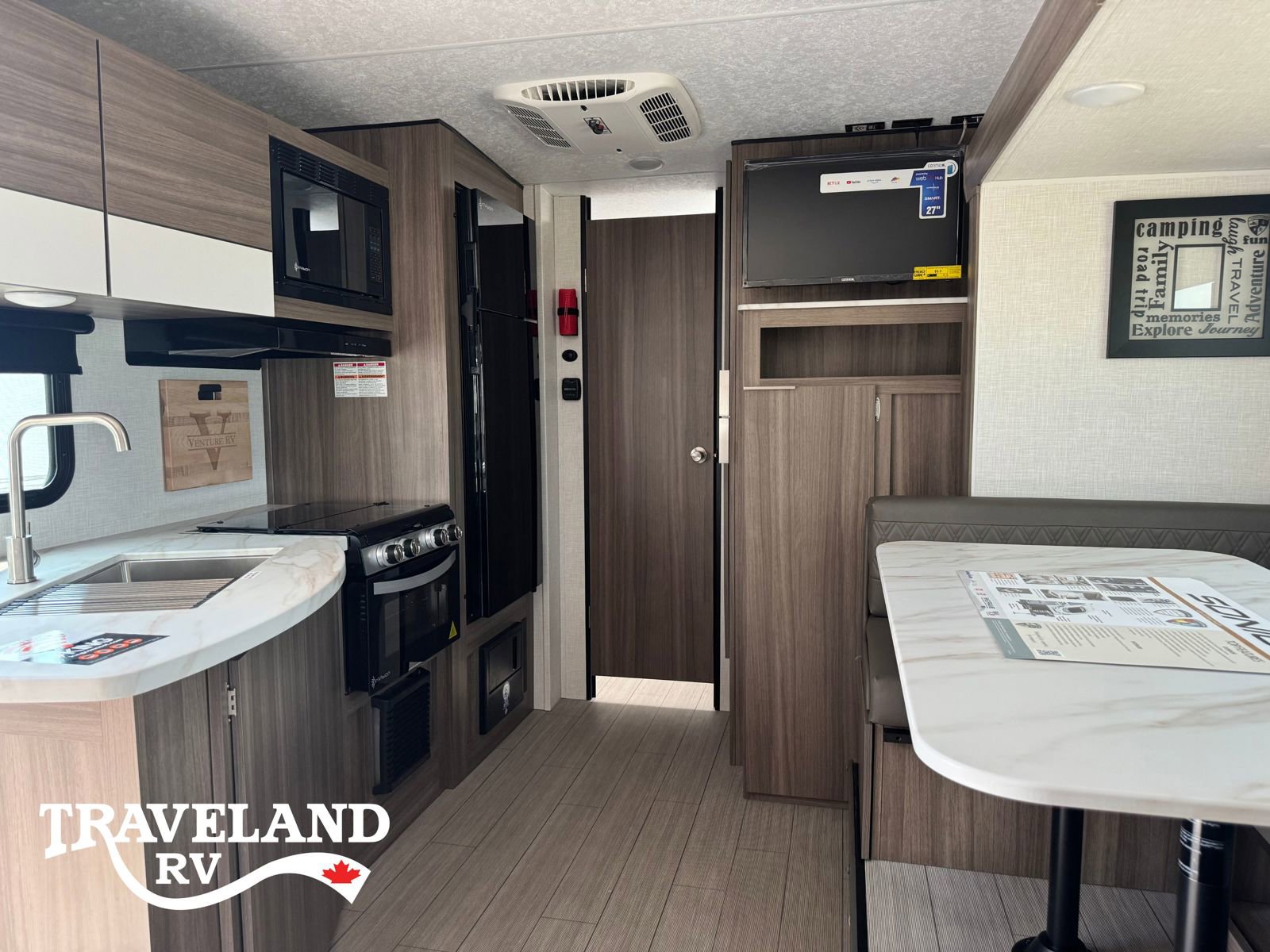 2025 Venture RV Sonic SN220VRB - Image 9