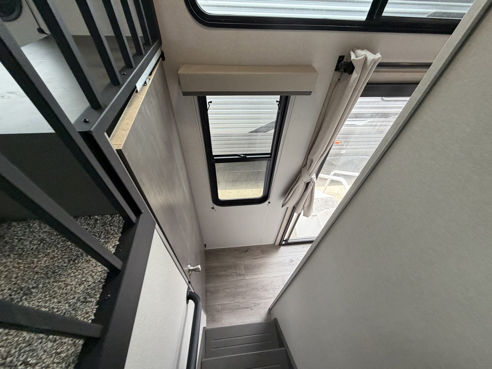 2026 COACHMEN CATALINA 44CONDO - Image 37