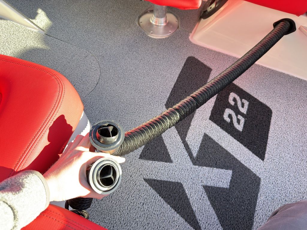 2019 MasterCraft XT22 - Image 47