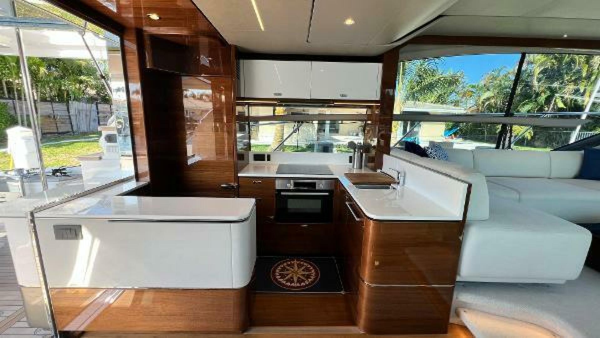 2019 Princess F62 - Image 6