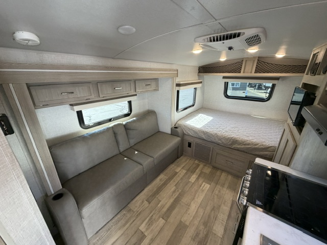 2022 Forest River Rockwood Geo Pro G19FBS - Image 12