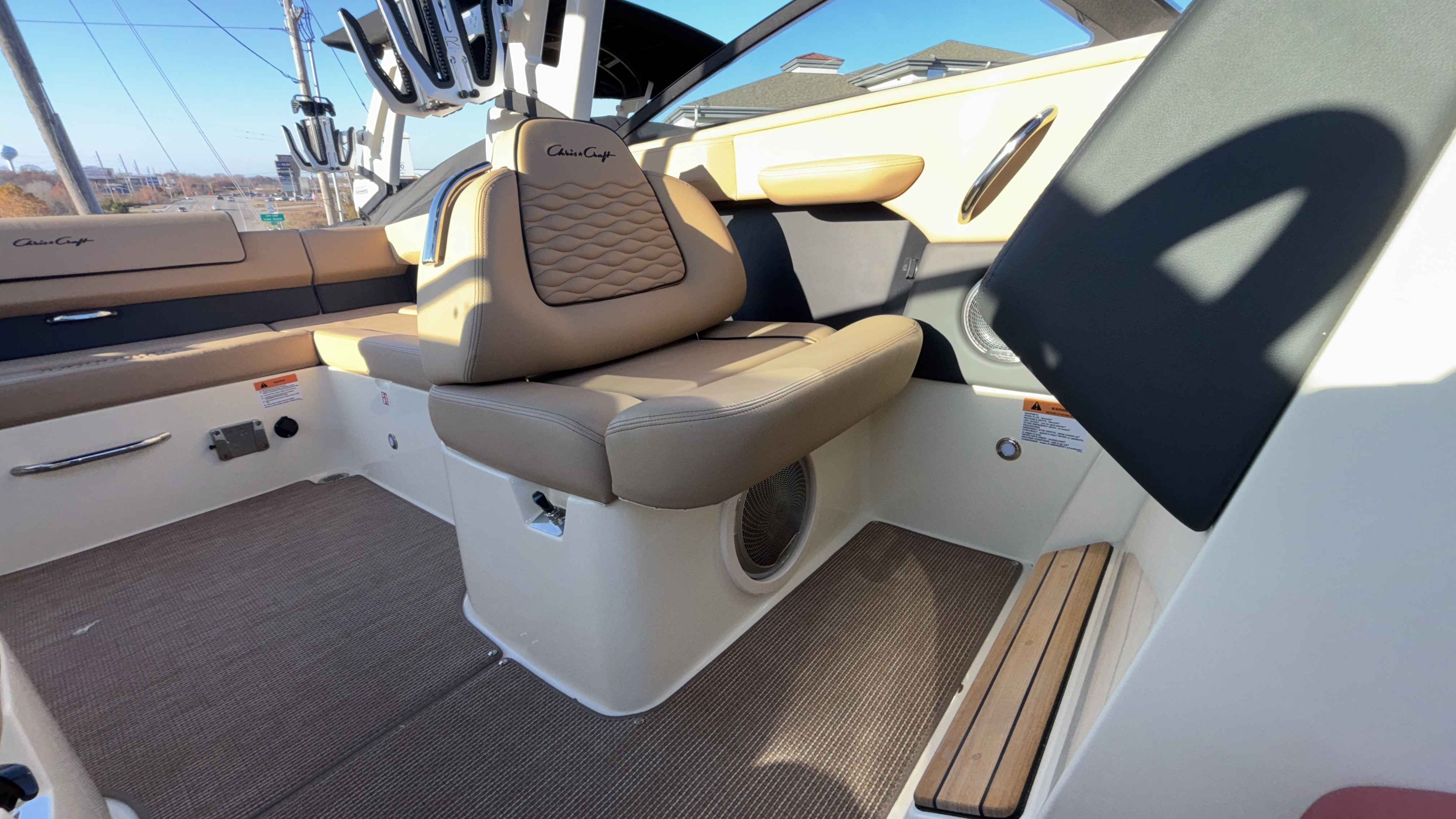 2026 Chris Craft SPORTSTER 28 Sterndrive - Image 34