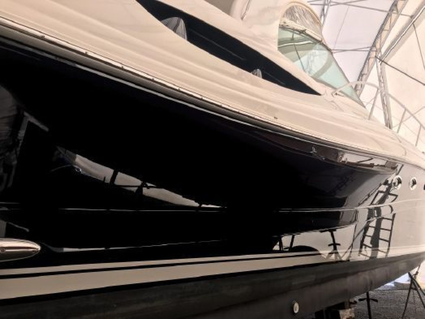 2005 Sea Ray Sundancer - Image 11