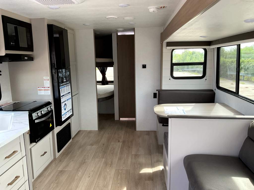 2027 JAYCO Jay Flight 261BHS - Image 6