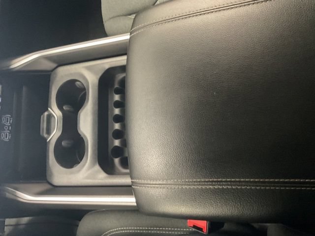 2025 Ram 1500 Big Horn 4x4 Crew Cab 5'7" Box - Image 24