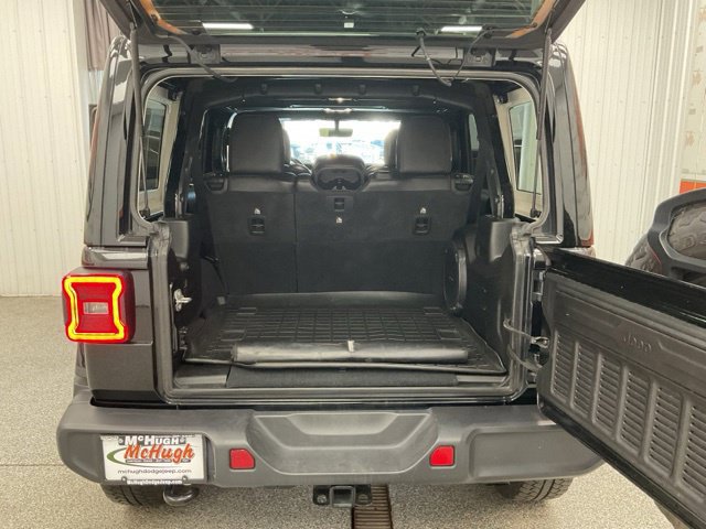 2022 Jeep Wrangler Unlimited Sahara Altitude - Image 23