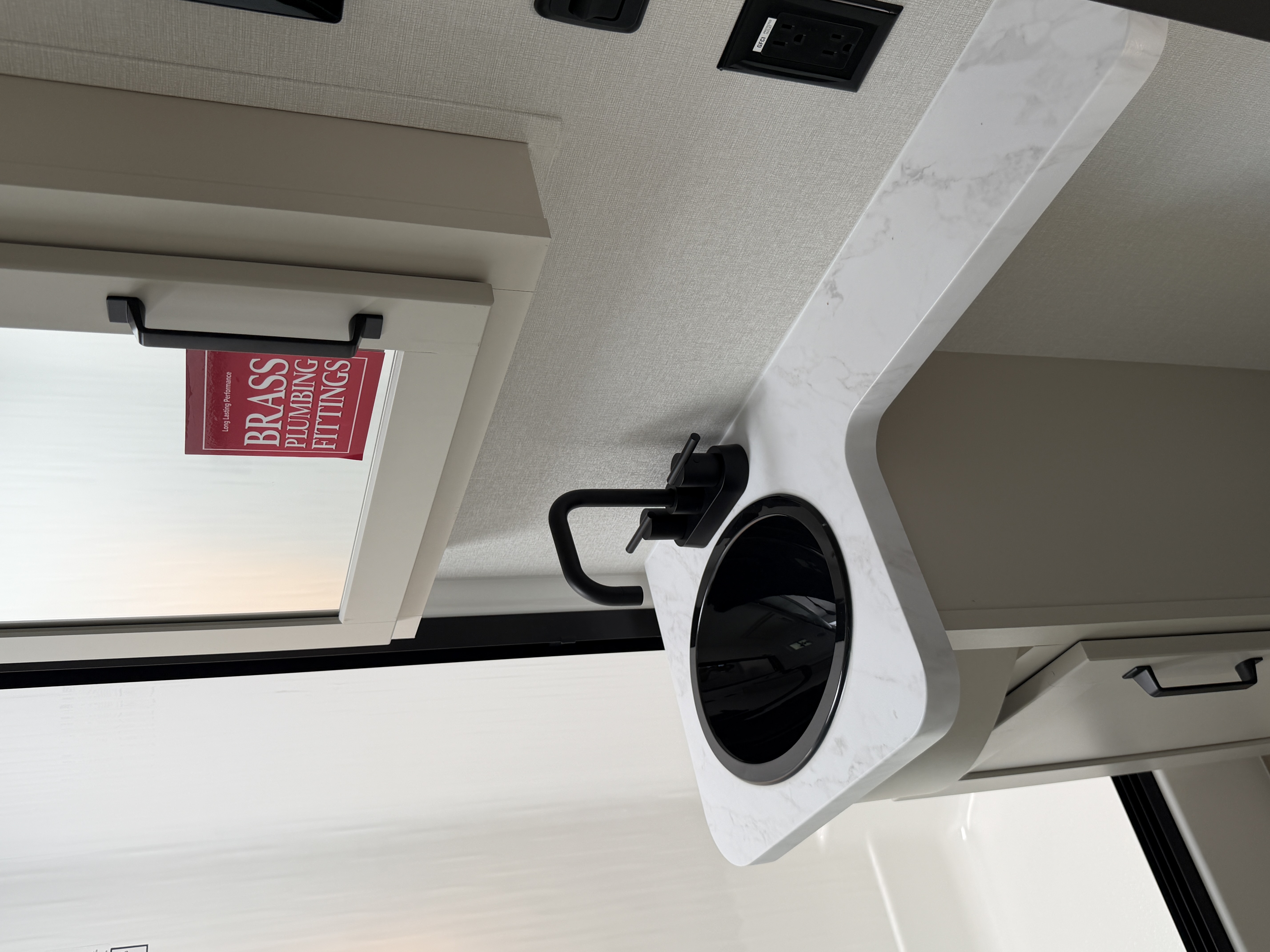 2026 Grand Design Momentum G-Class 325G - Image 21