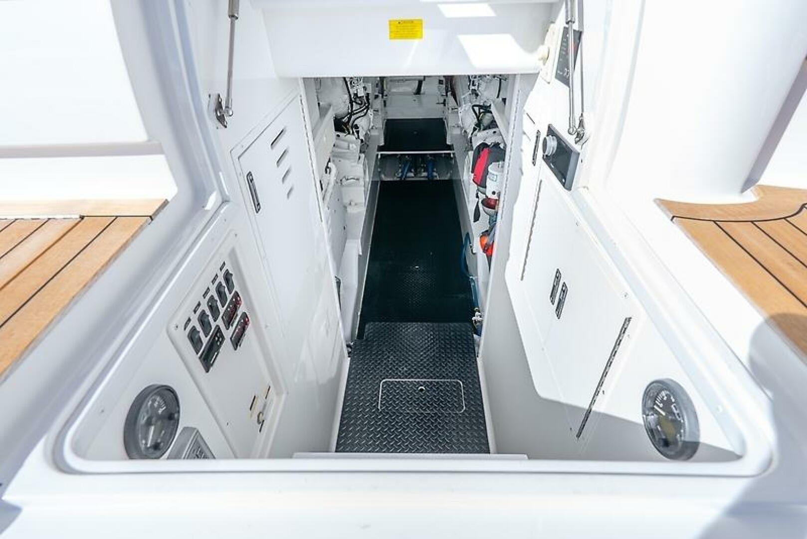 2019 Viking 68 Enclosed Bridge - Image 17