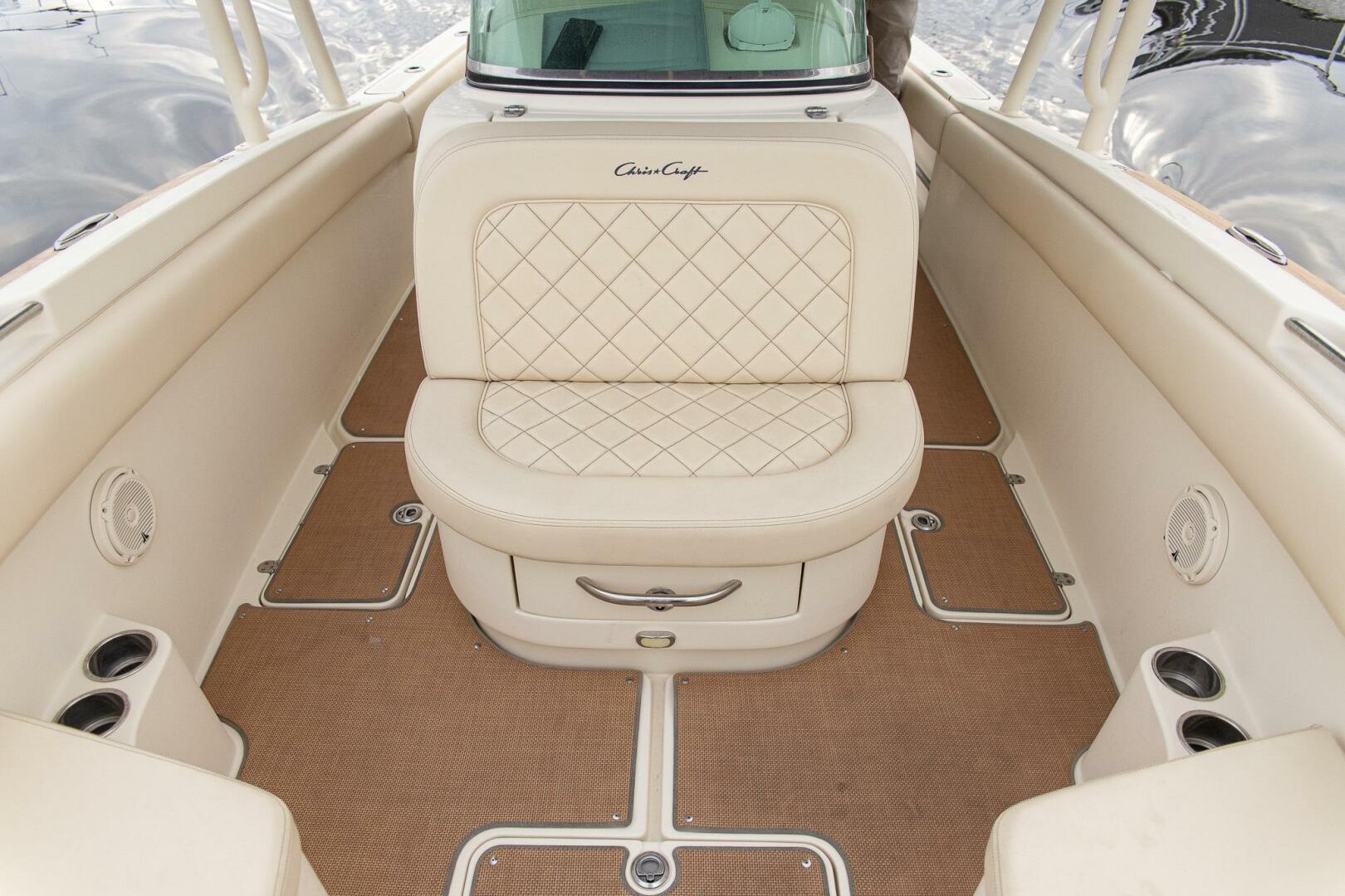2016 Chris-Craft - Image 12