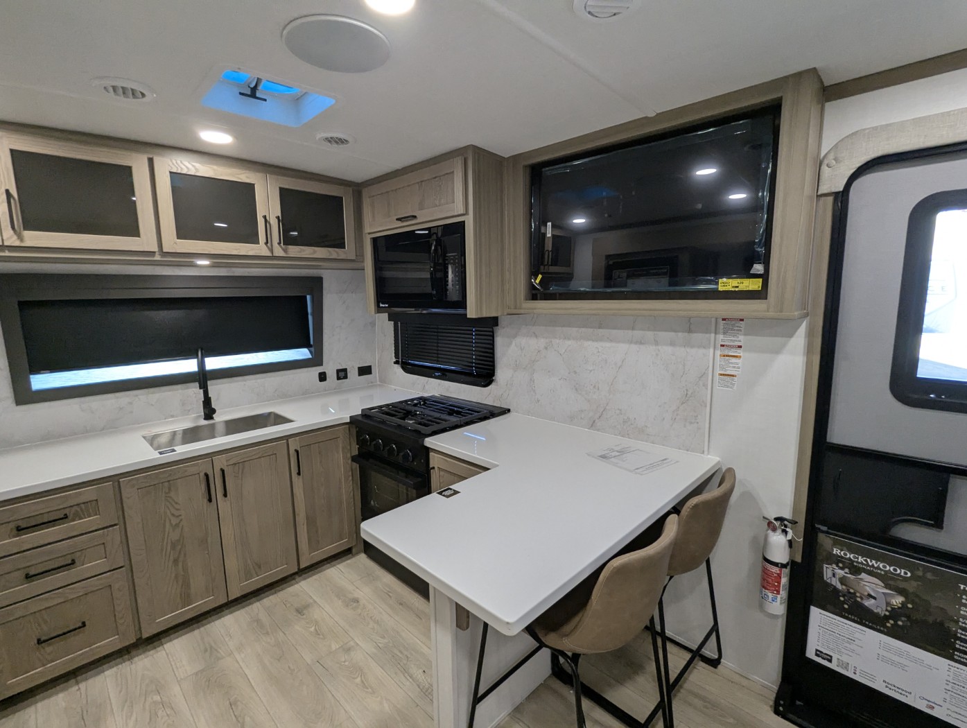 2026 Forest River Rockwood Signature 8263MBR - Image 12