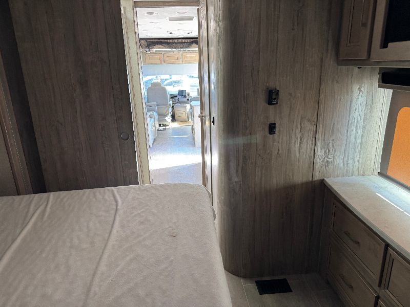 2021 Coachmen Sportscoach SRS 339DS - Image 15