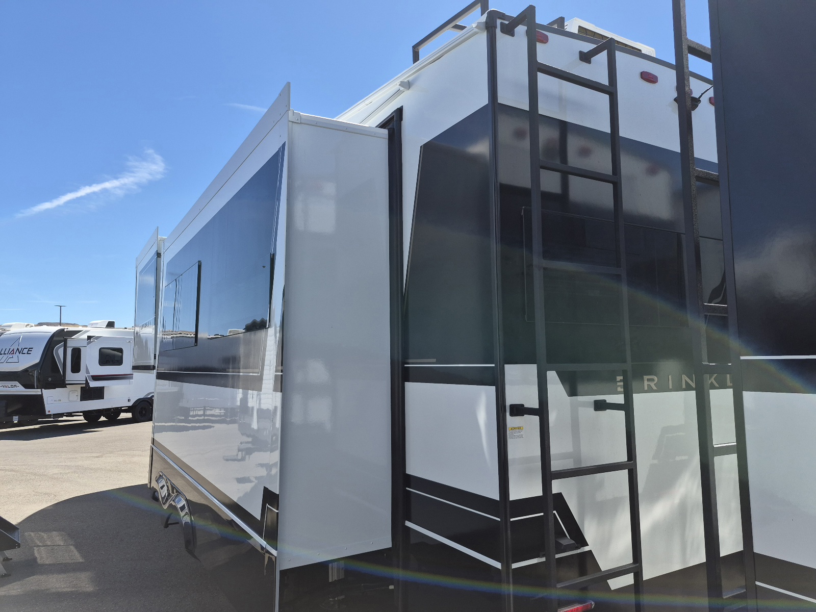 2027 Brinkley RV Model Z 2700 - Image 3