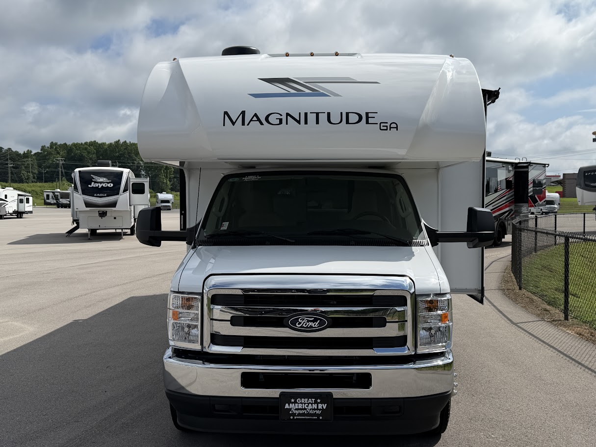 2027 THOR MOTOR COACH MAGNITUDE GA28 - Image 2