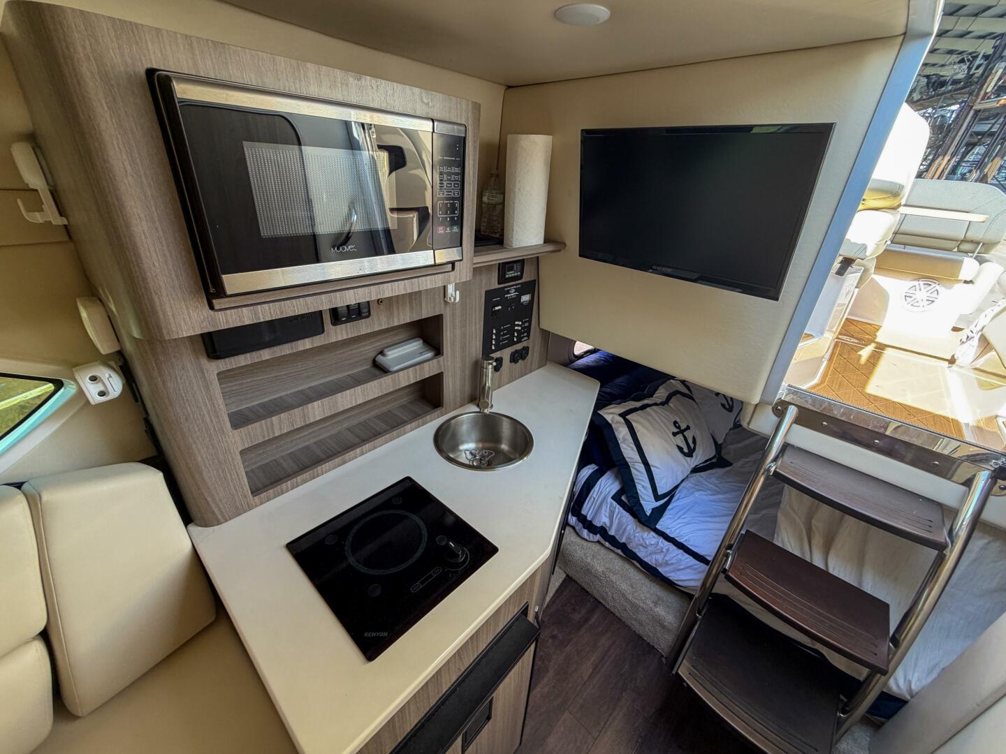 2020 Regal 26 Express - Image 12