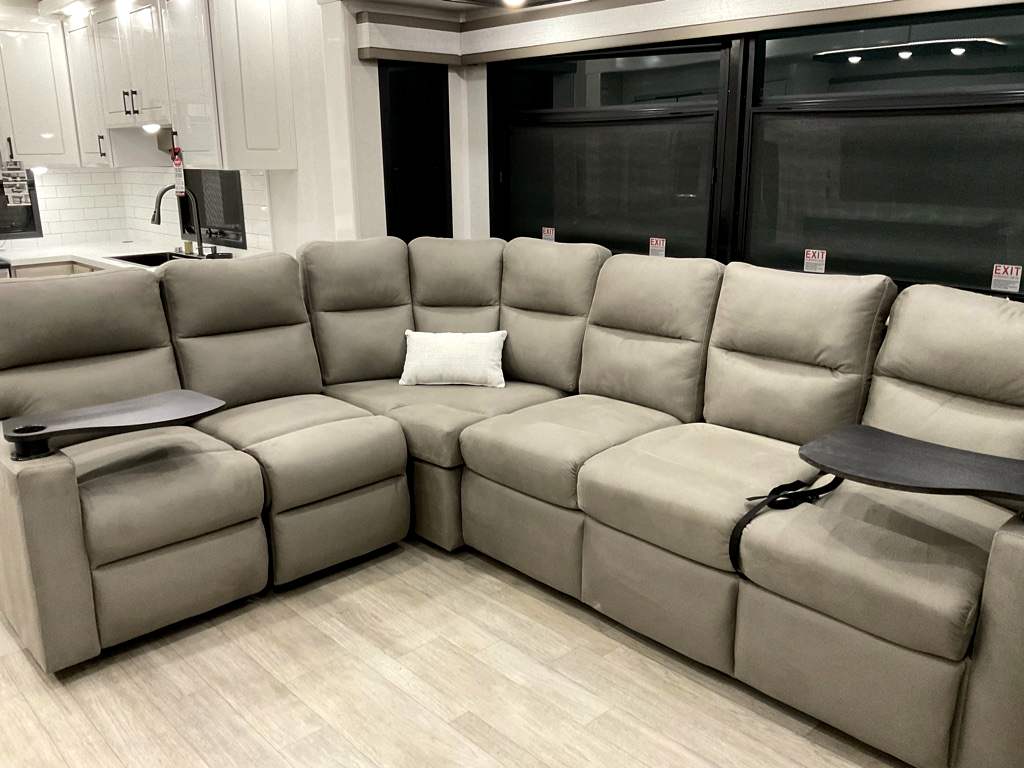 2026 JAYCO PINNACLE 38 FBRK - Image 15