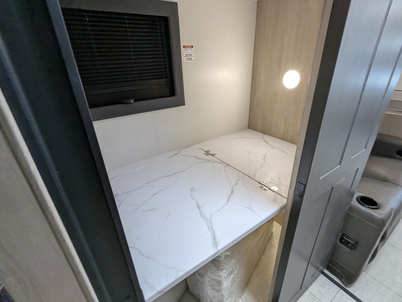 2026 Coachmen Entourage 340BH - Image 29