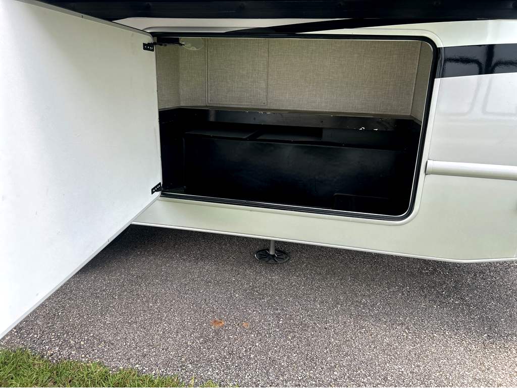 2024 Thor Motor Coach QUANTUM KW29 - Image 7
