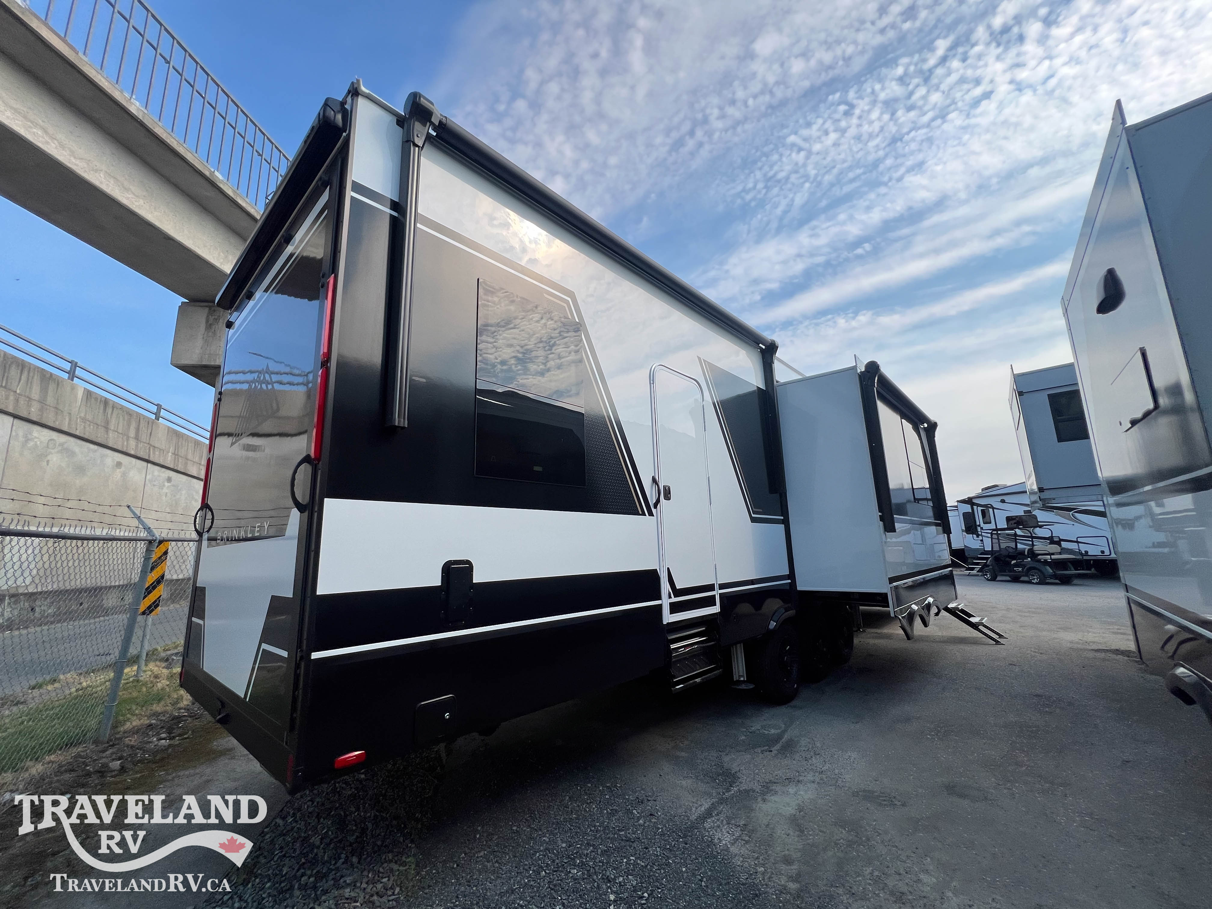 2025 Brinkley RV Model G 3950 - Image 4