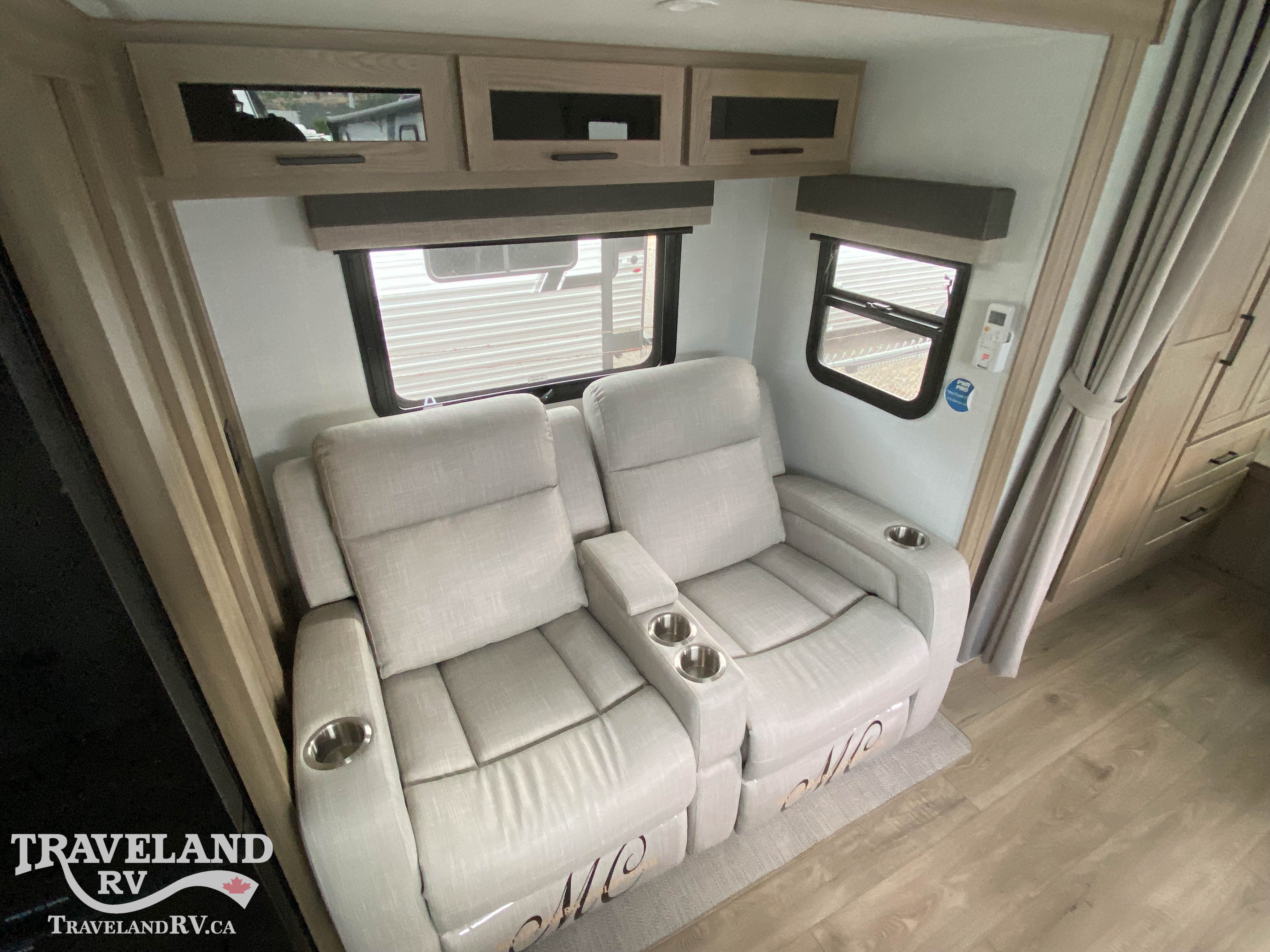 2027 Forest River Rockwood Mini Lite 2522FB - Image 7