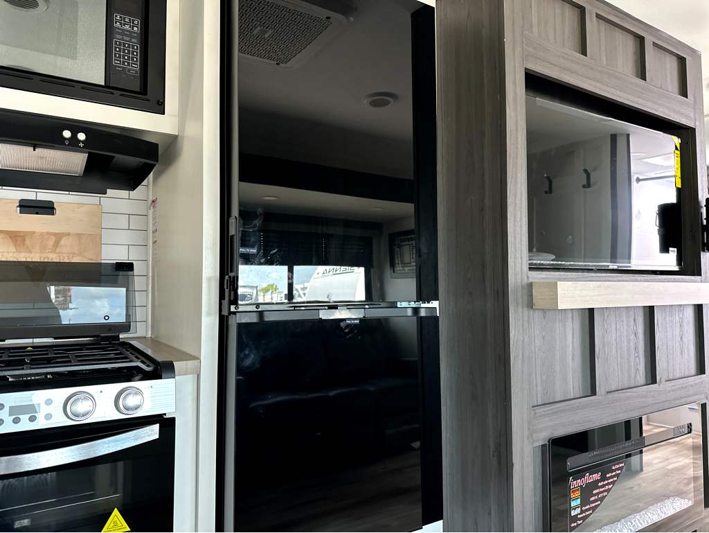 2027 VENTURE RV SIENNA 271VBH - Image 16
