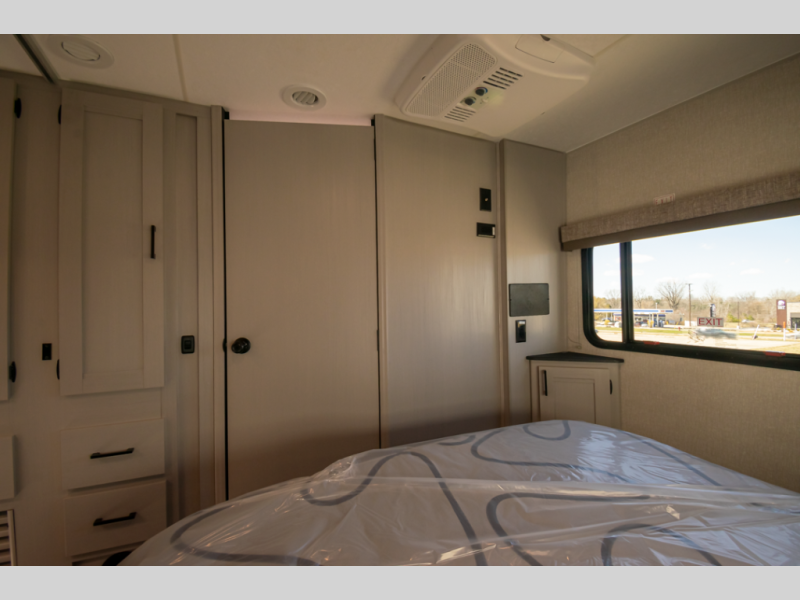 2025 Coachmen Freelander 26DS Ford - Image 87