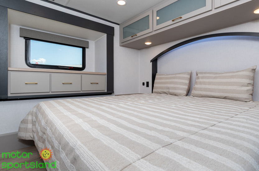 2027 Forest River Stealth 3300 - Image 30