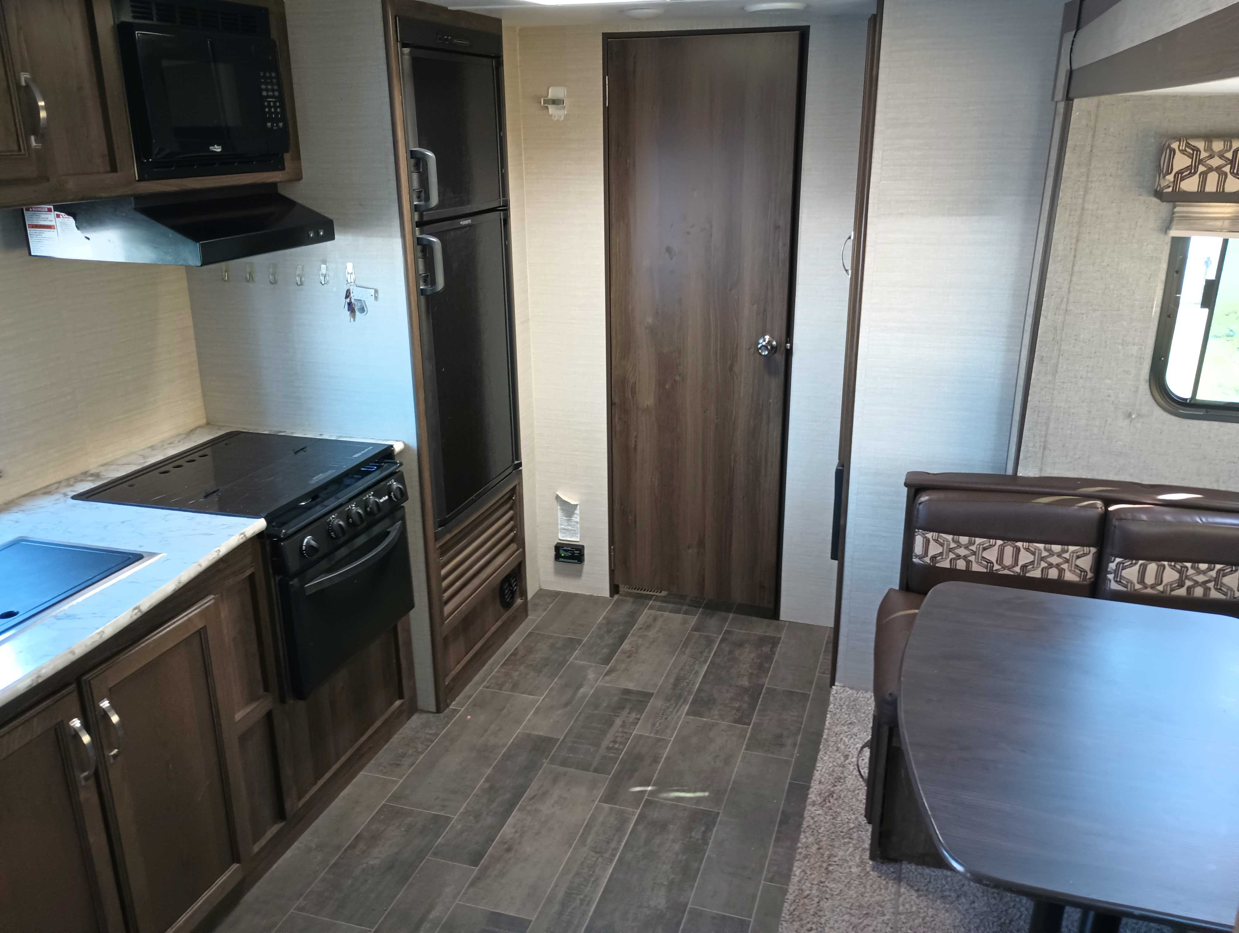 2019 Keystone Bullet UL 212RBSWE - Image 19