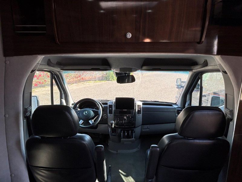 2019 Airstream Atlas Murphy Suite - Image 8