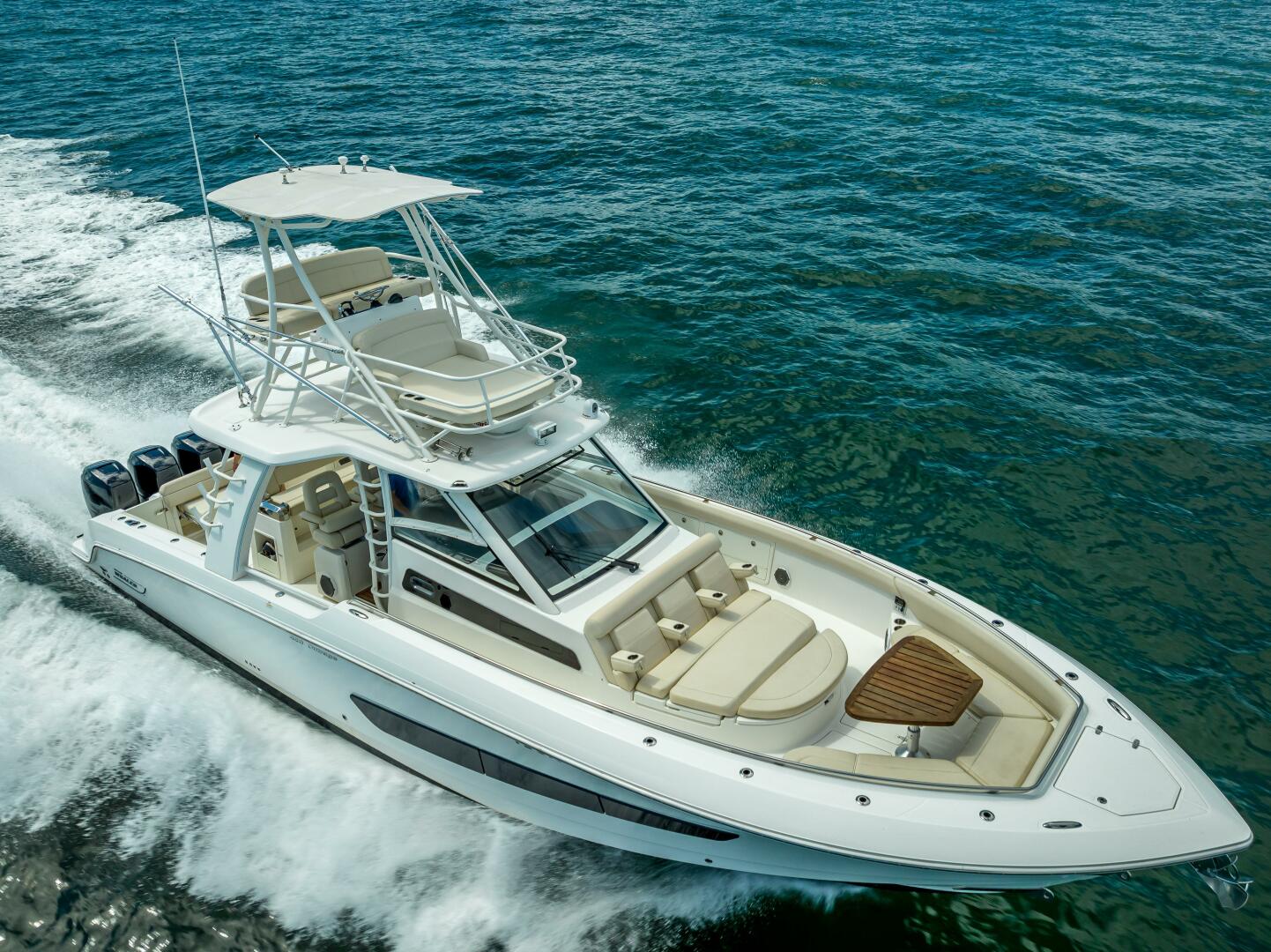 2016 Boston Whaler - Image 56