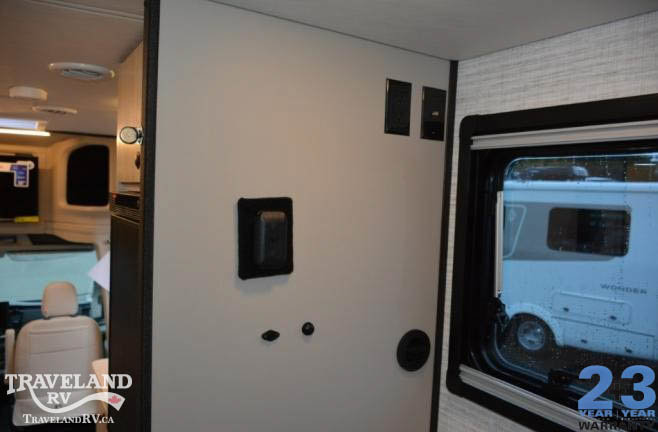 2025 Jayco Granite Ridge 22T - Image 13