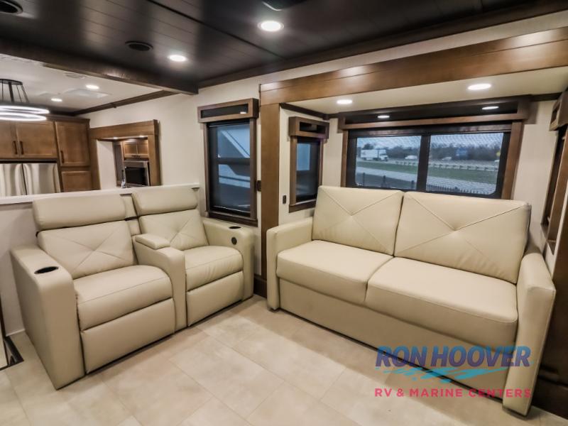 2026 FOREST RIVER 425FO - Image 24