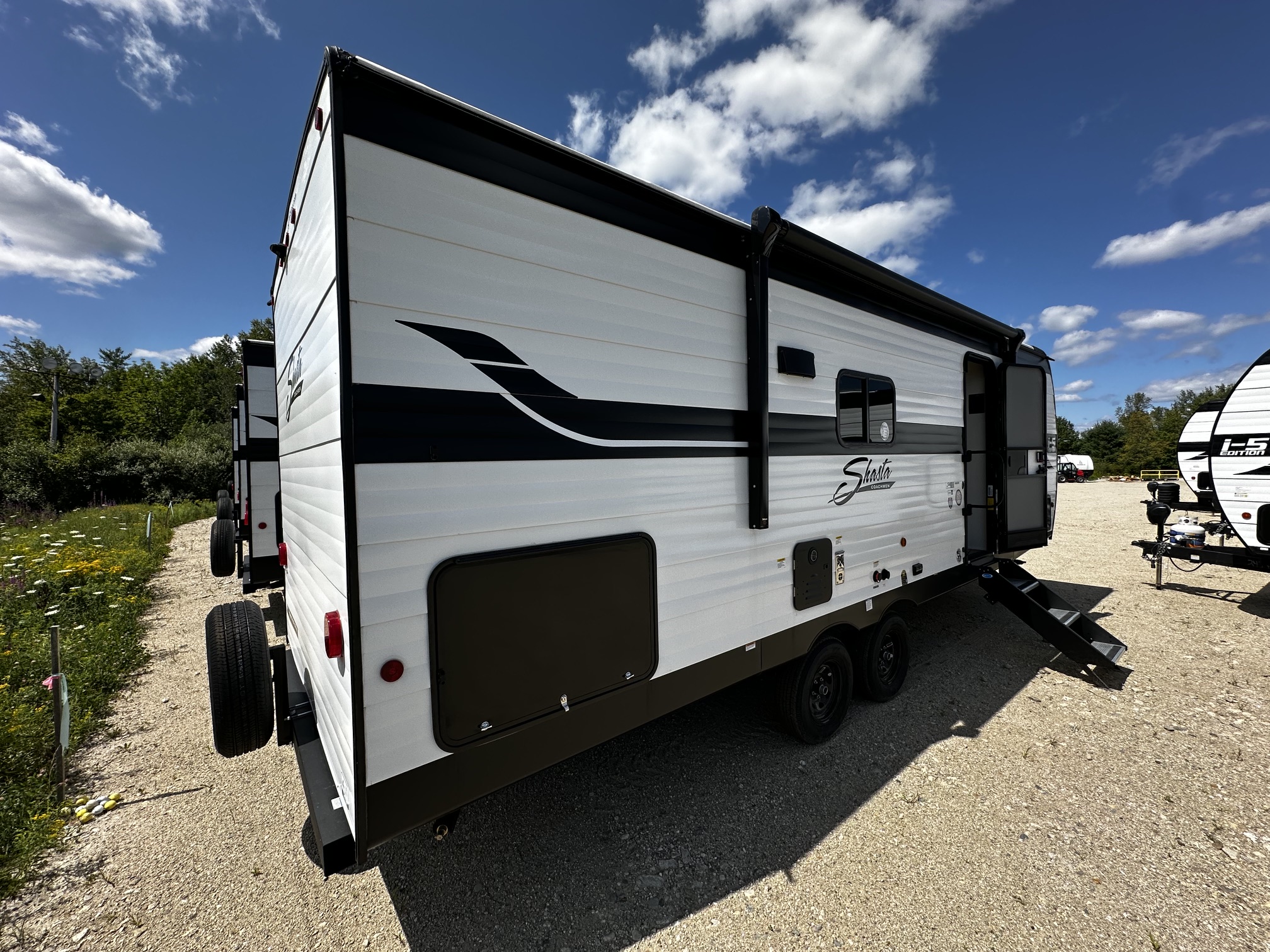 2026 Coachmen Shasta I-5 526RBS - Image 5